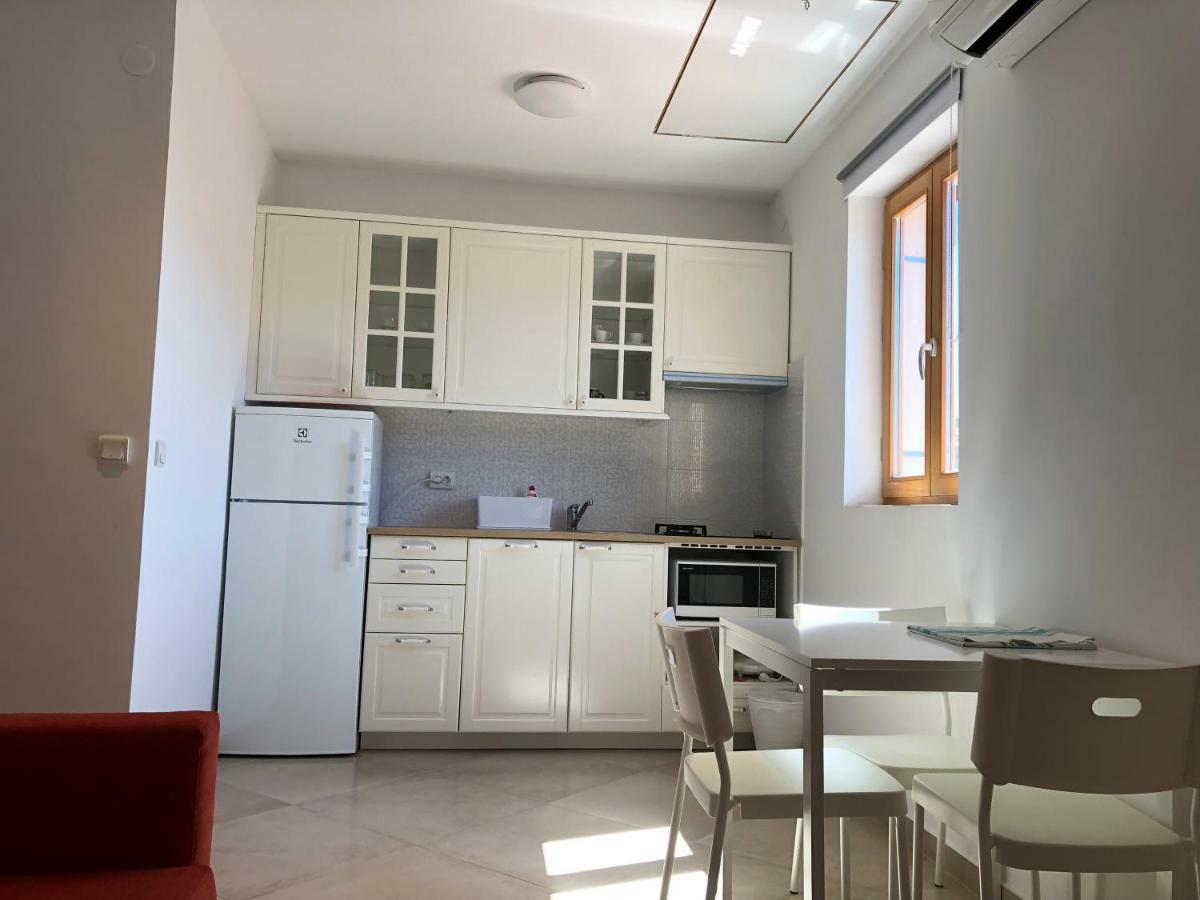 Buga Apartment In Center Of Mali Losinj Bagian luar foto