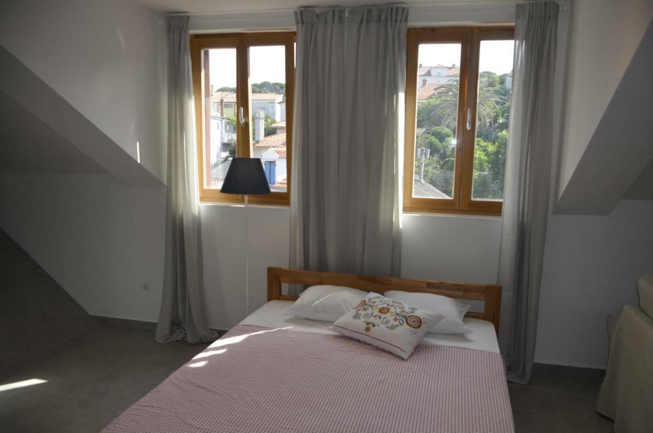 Buga Apartment In Center Of Mali Losinj Bagian luar foto