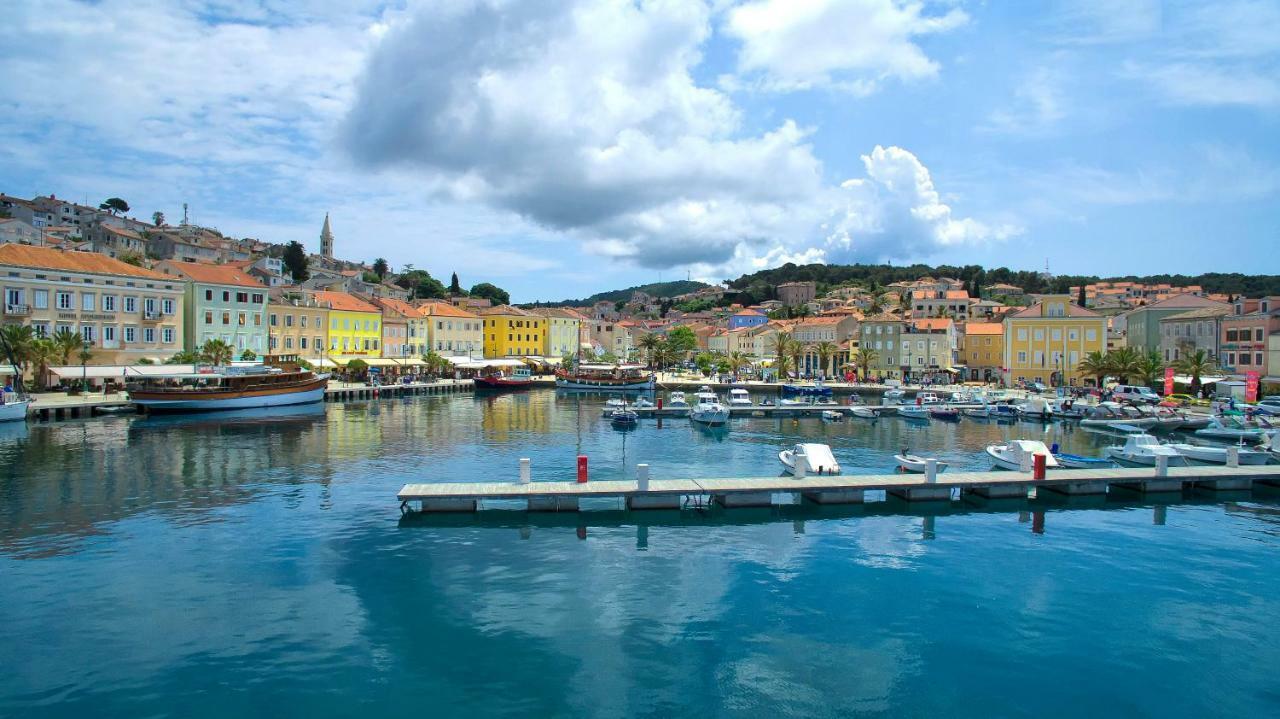 Buga Apartment In Center Of Mali Losinj Bagian luar foto