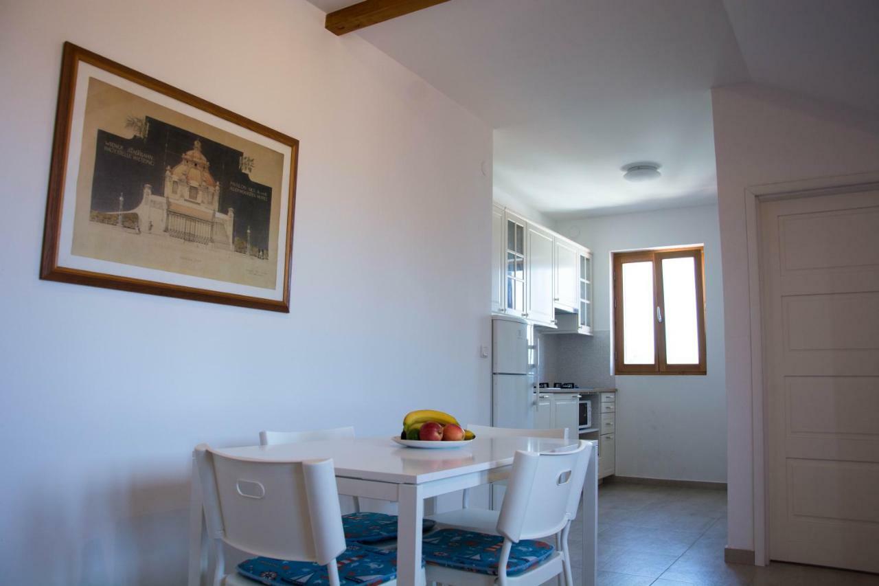 Buga Apartment In Center Of Mali Losinj Bagian luar foto