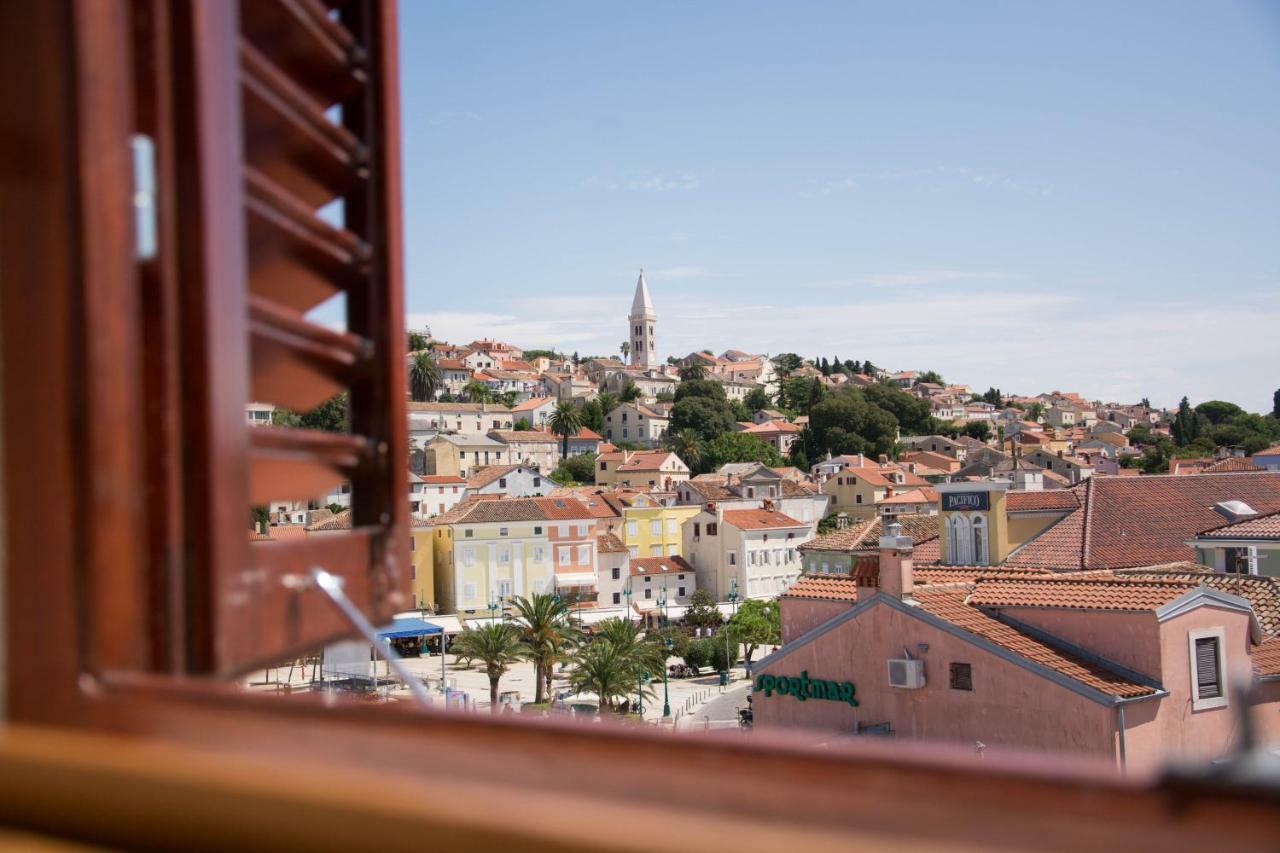 Buga Apartment In Center Of Mali Losinj Bagian luar foto