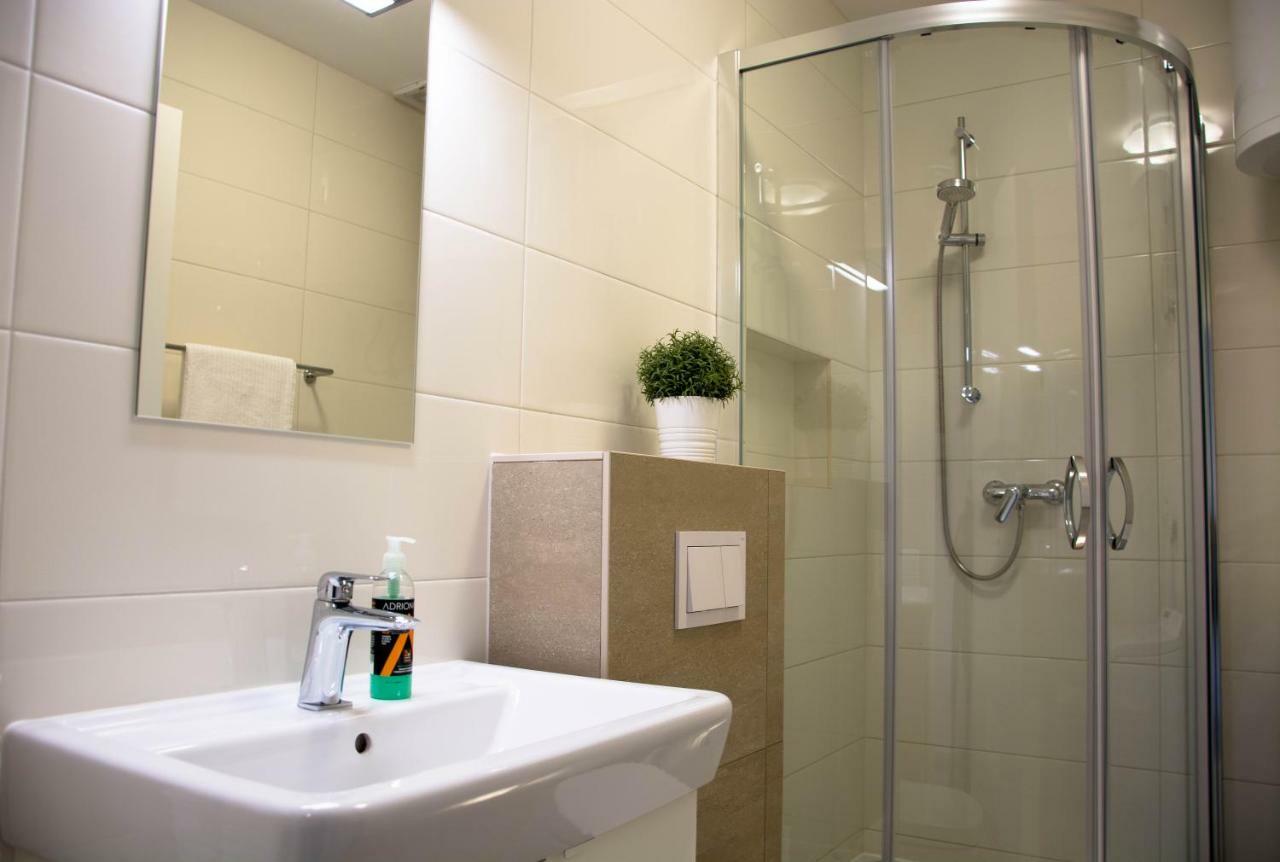 Buga Apartment In Center Of Mali Losinj Bagian luar foto