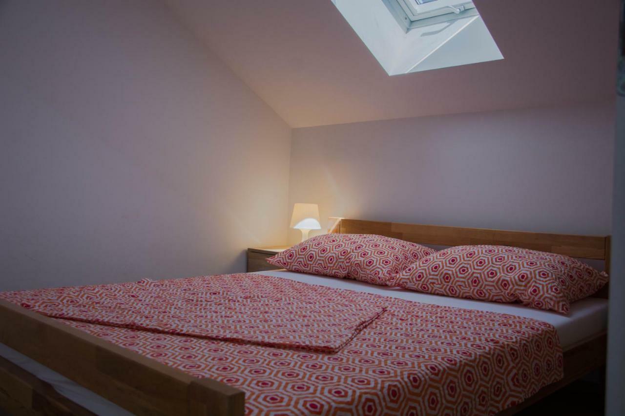 Buga Apartment In Center Of Mali Losinj Bagian luar foto