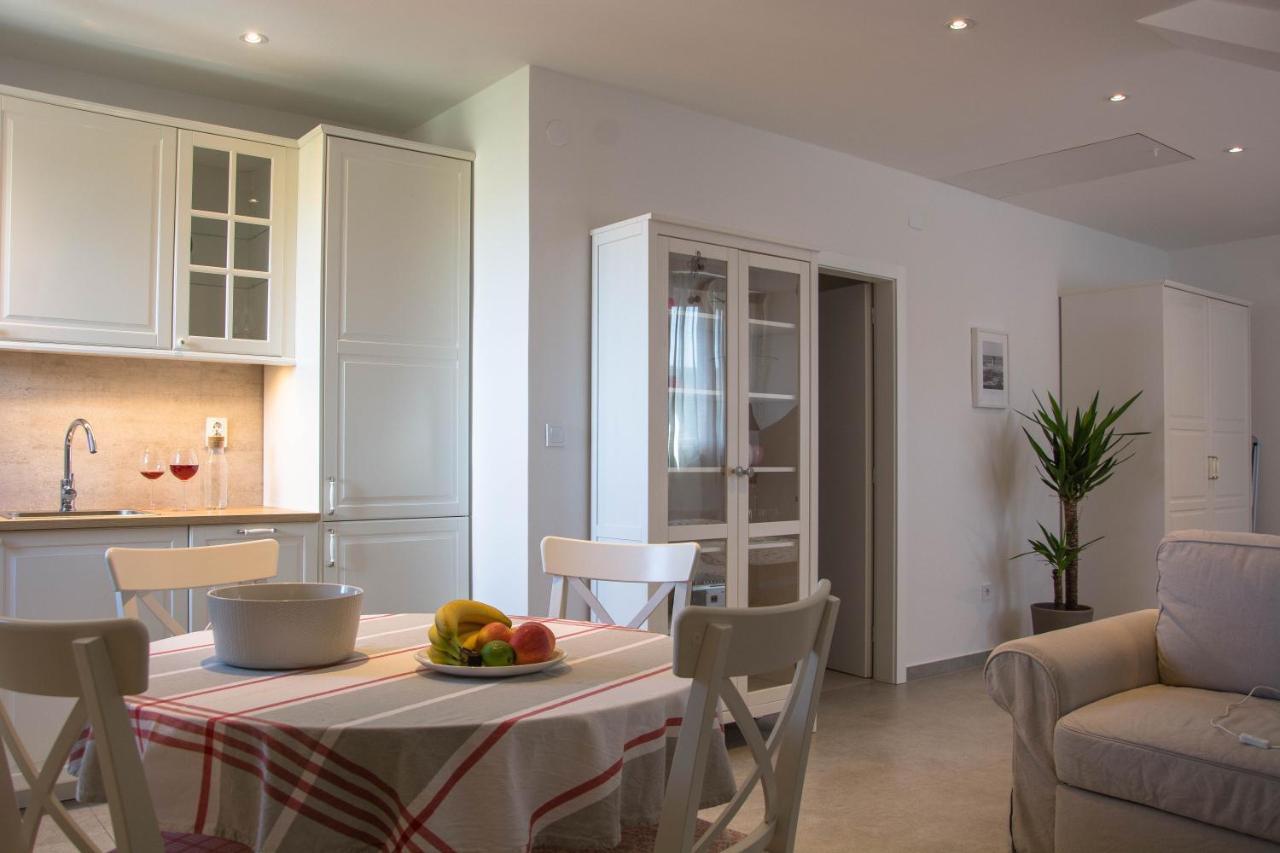Buga Apartment In Center Of Mali Losinj Bagian luar foto